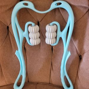 Blesnia Roleneck Massage Roller Teal / Blue